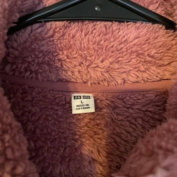 Pink Uni Qlo Jacket - Picture 5 of 5